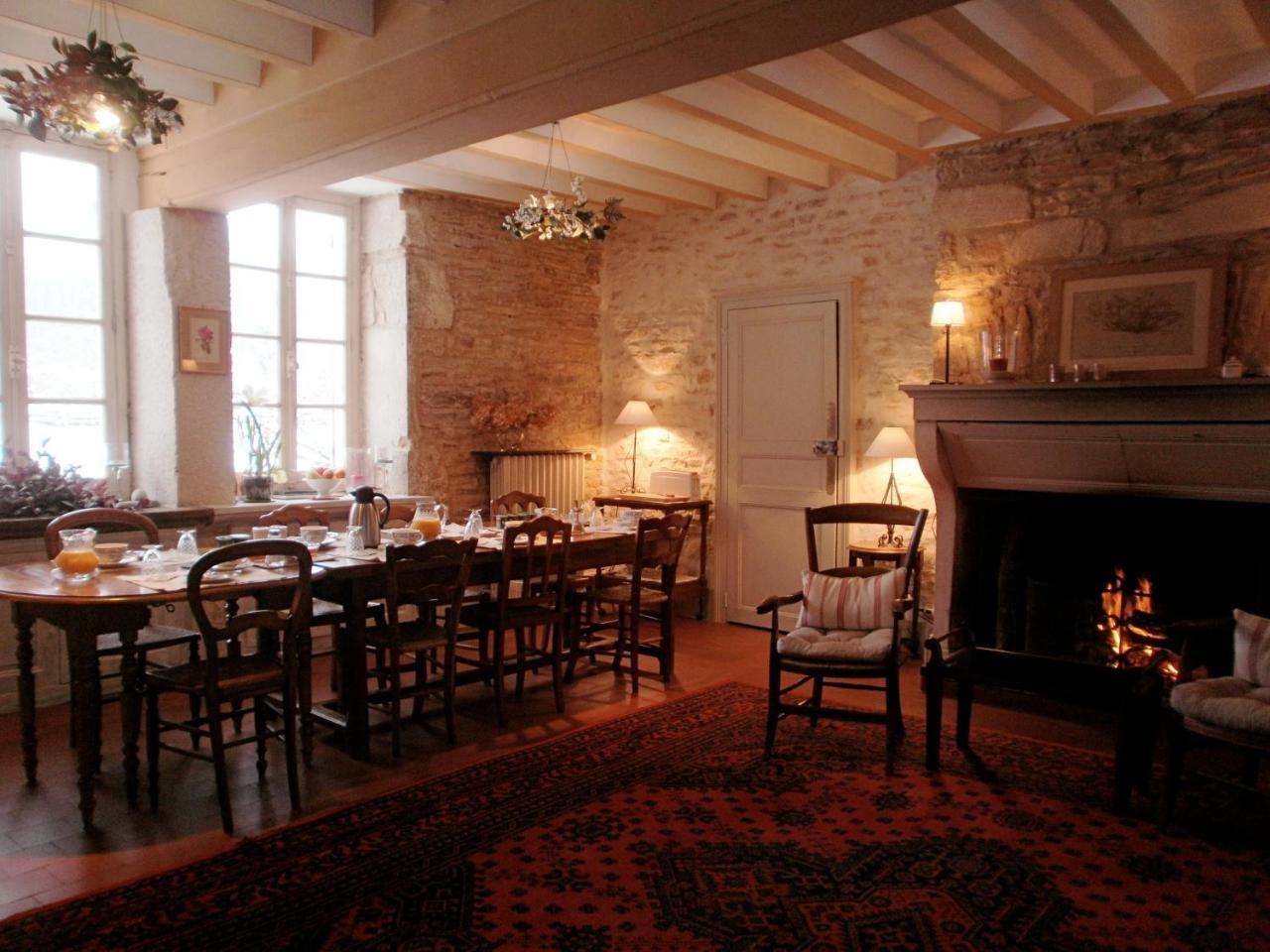 Joux-la-VilleVal De La Nef住宿加早餐旅馆 外观 照片